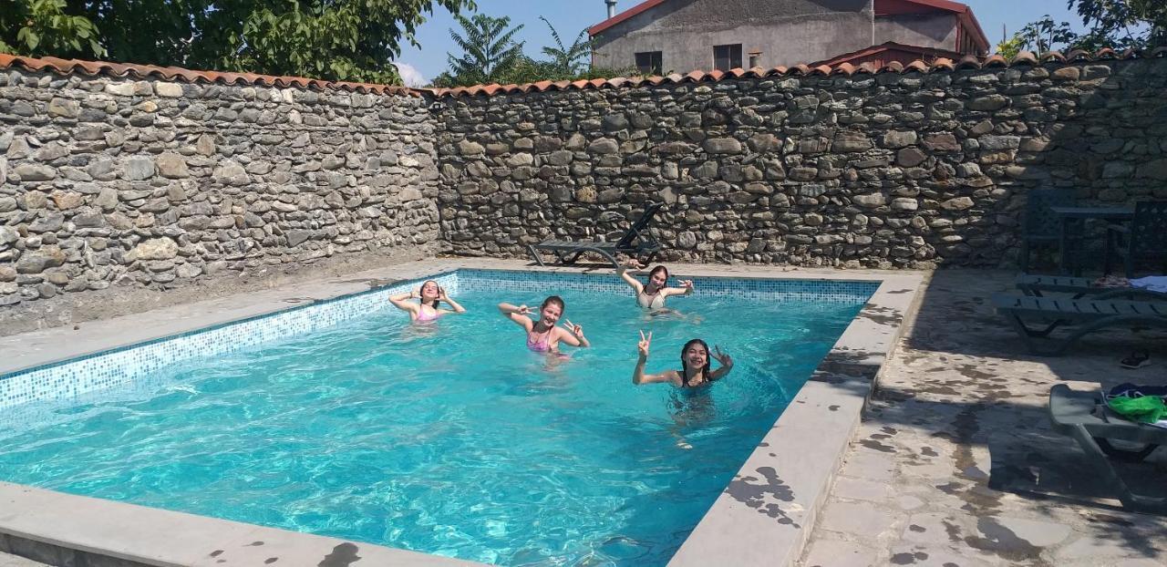 Hotel Villa Eniseli Buitenkant foto
