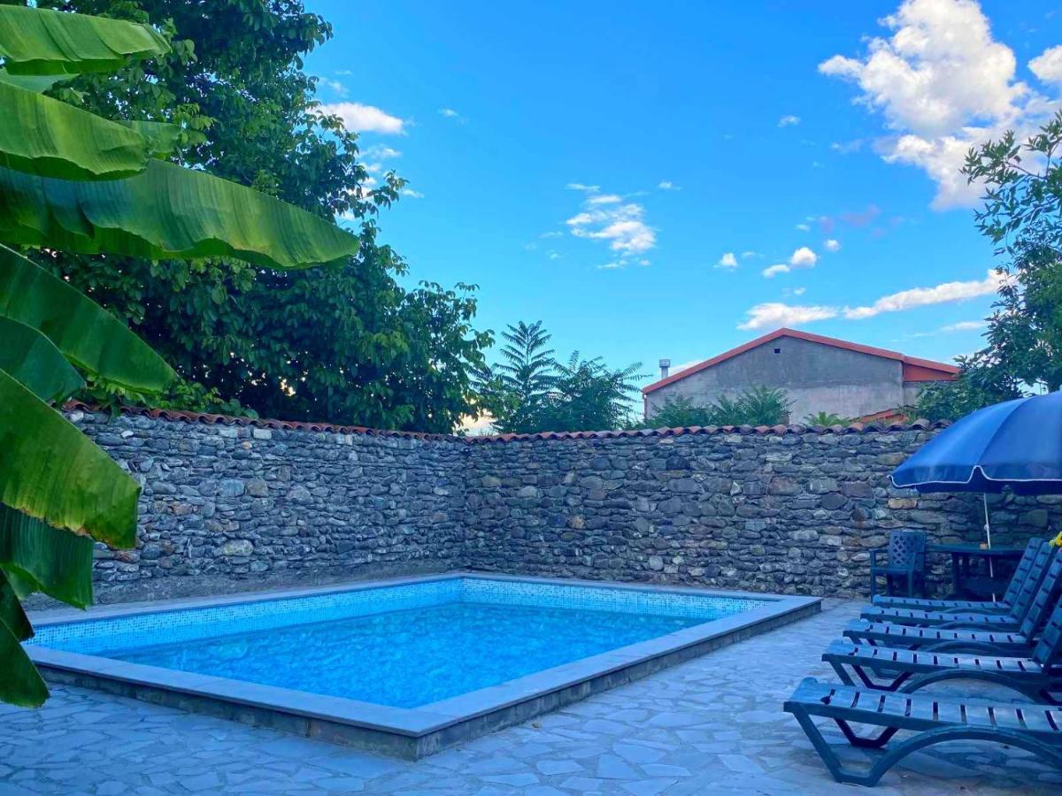 Hotel Villa Eniseli Buitenkant foto