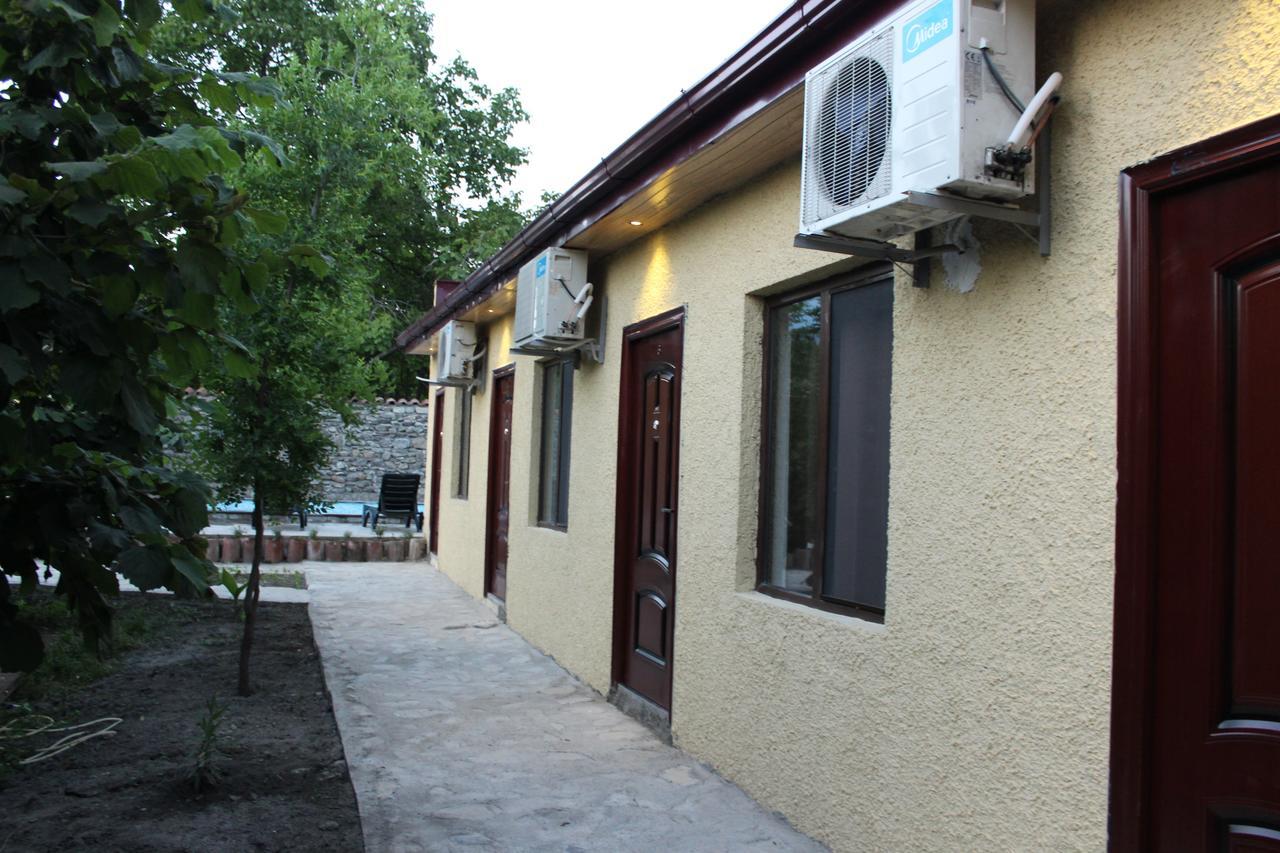 Hotel Villa Eniseli Buitenkant foto